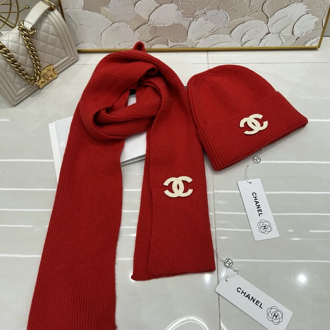 Chanel 羊绒针织帽+围巾🧣