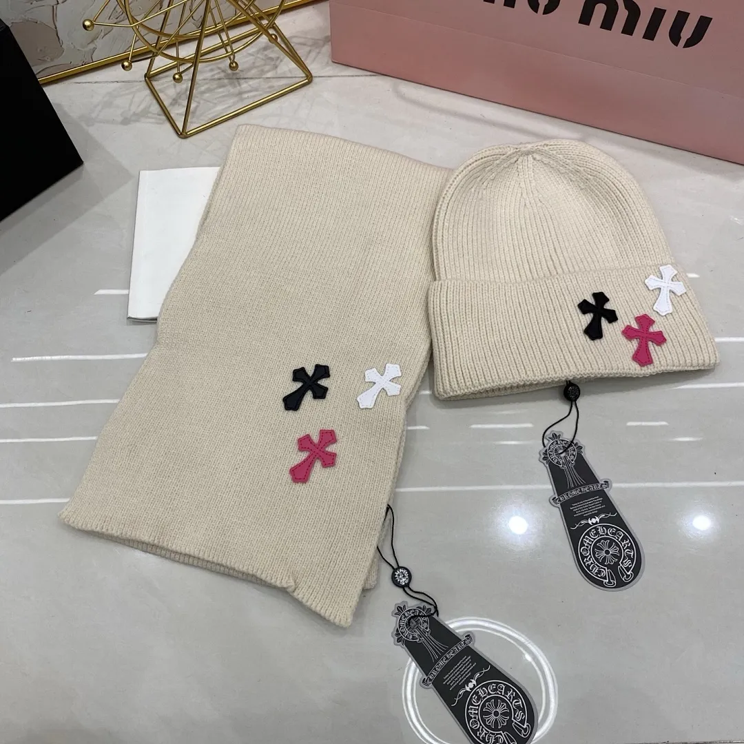 克罗心 两件套 羊绒针织帽+围巾🧣
