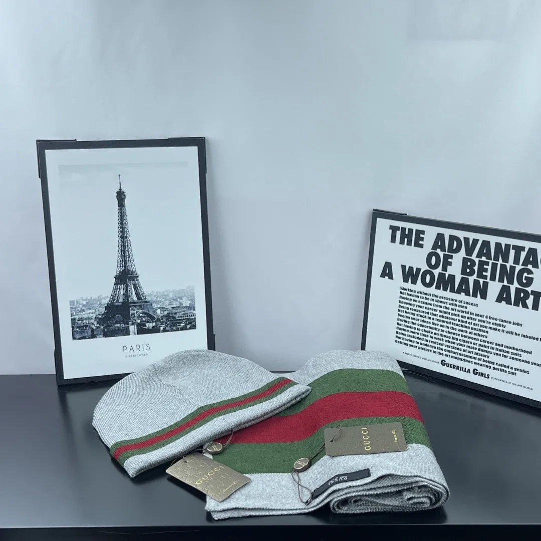 G家 【羊毛套装帽子-帽子➕围巾】经典套装帽子！成分：70%羊毛➕30%兔毛。