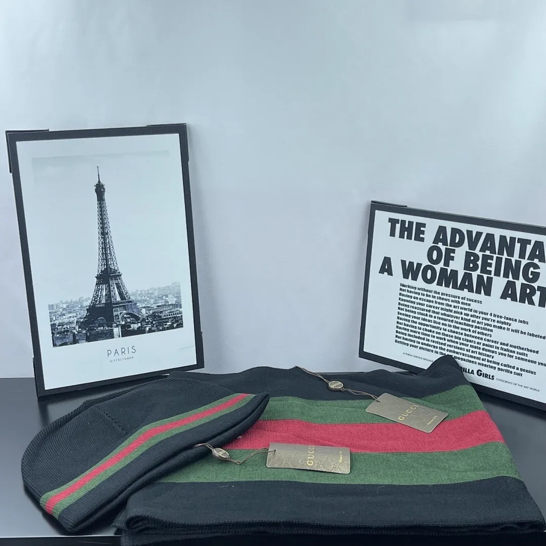 G家 【羊毛套装帽子-帽子➕围巾】经典套装帽子!成分:70%羊毛➕30%兔毛。