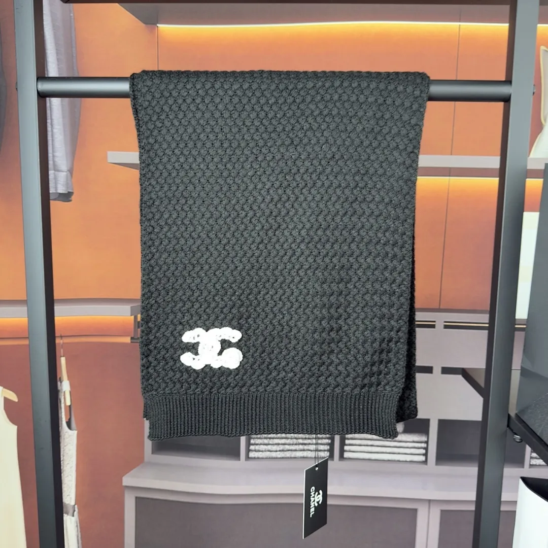 小香 羊毛套装含50%羊毛