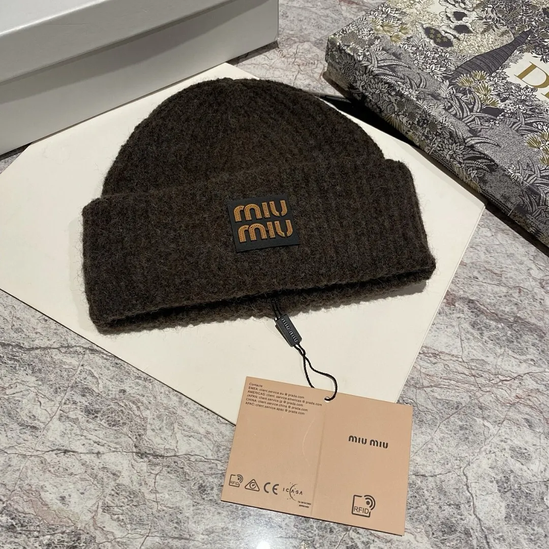MiuMiu 羊毛针织帽