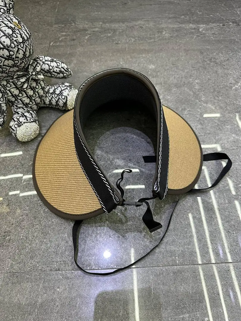 普拉达超大檐空顶帽