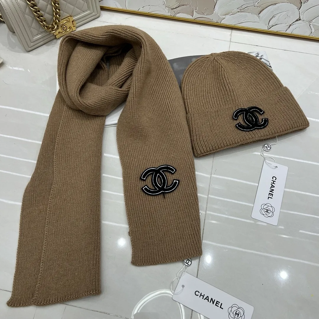 Chanel 羊绒针织帽+围巾🧣
