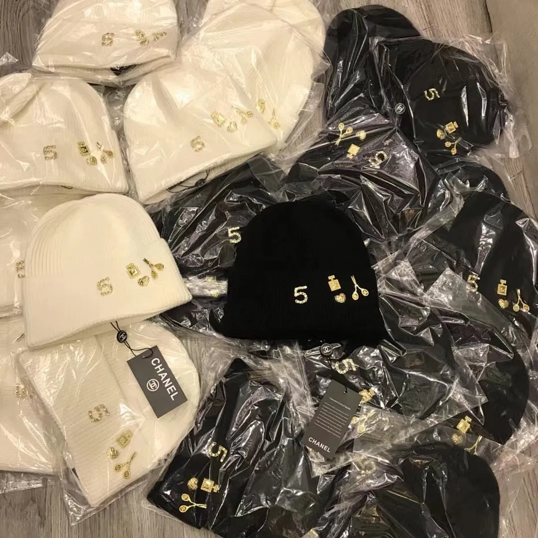 Chanel 羊绒针织帽
