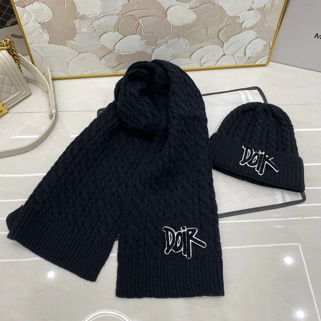 Dior迪奥 麻花羊绒针织帽+围巾🧣