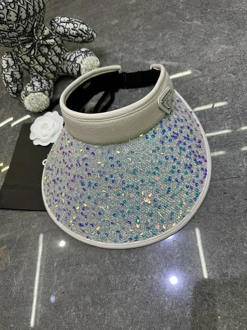 普拉达爆款亮片空顶帽