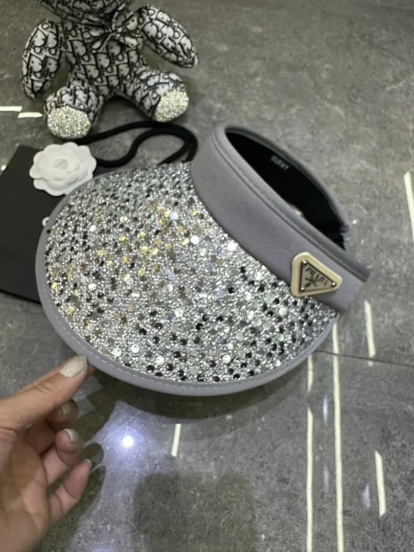 普拉达爆款亮片空顶帽