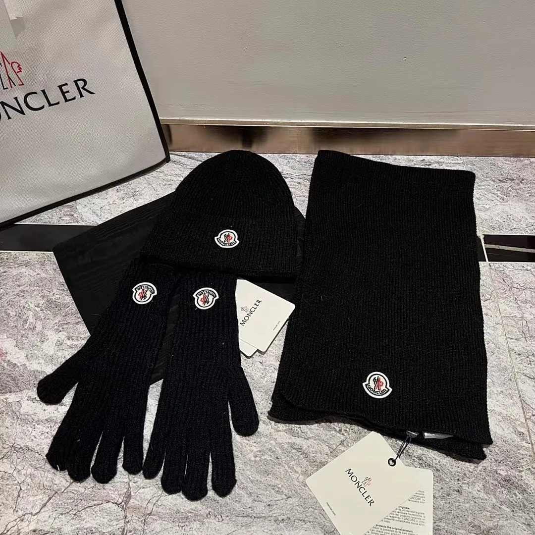 Moncler 三件套 羊绒针织帽+围巾🧣+手套🧤