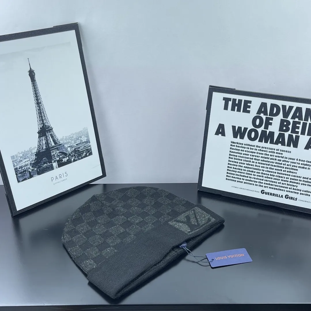 L家 【羊毛套装帽子-帽子➕围巾】经典套装帽子!成分:70%羊毛➕30%兔毛。