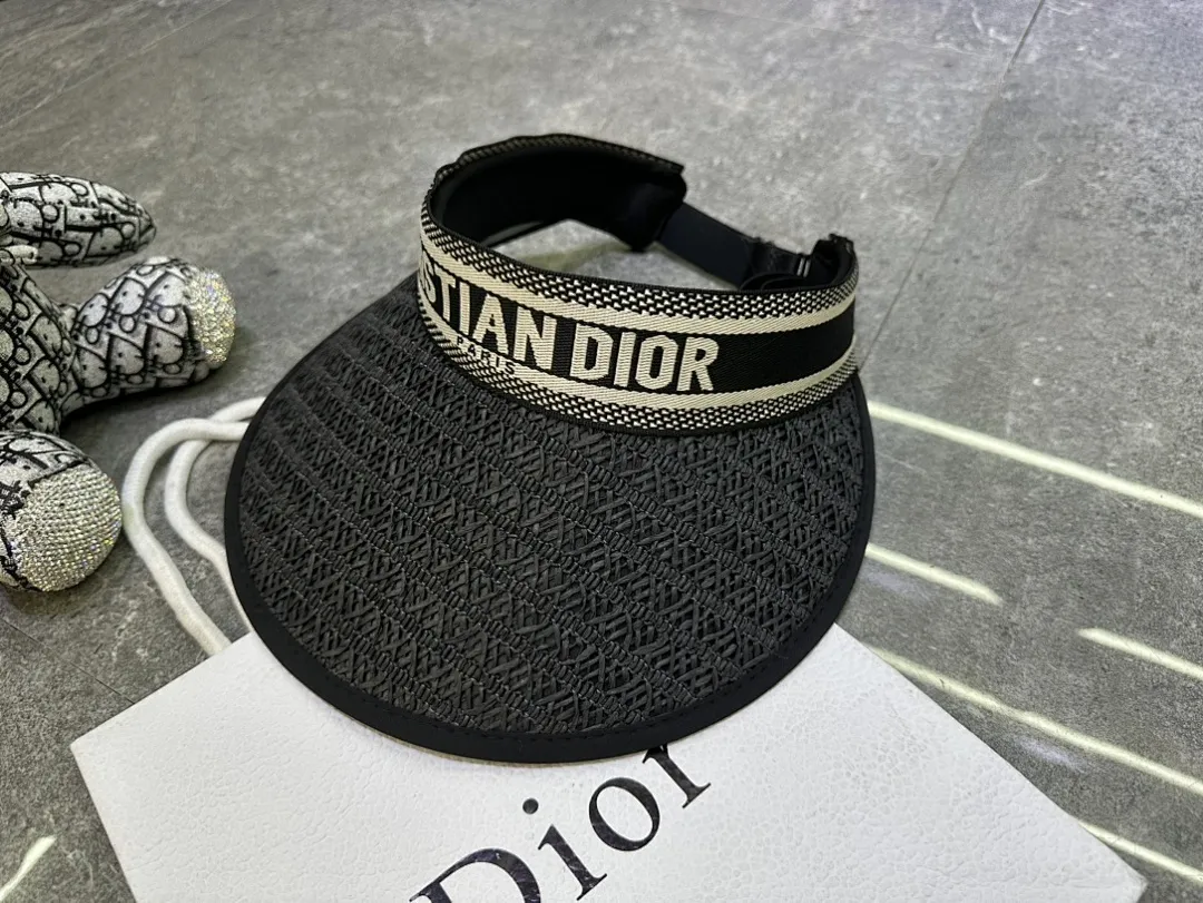 迪奥爆款钩针防晒空顶帽👒👒‼️🔥
