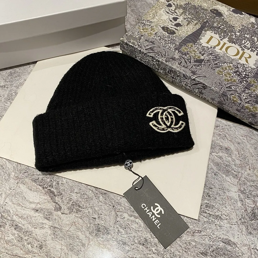 Chanel 羊毛针织帽