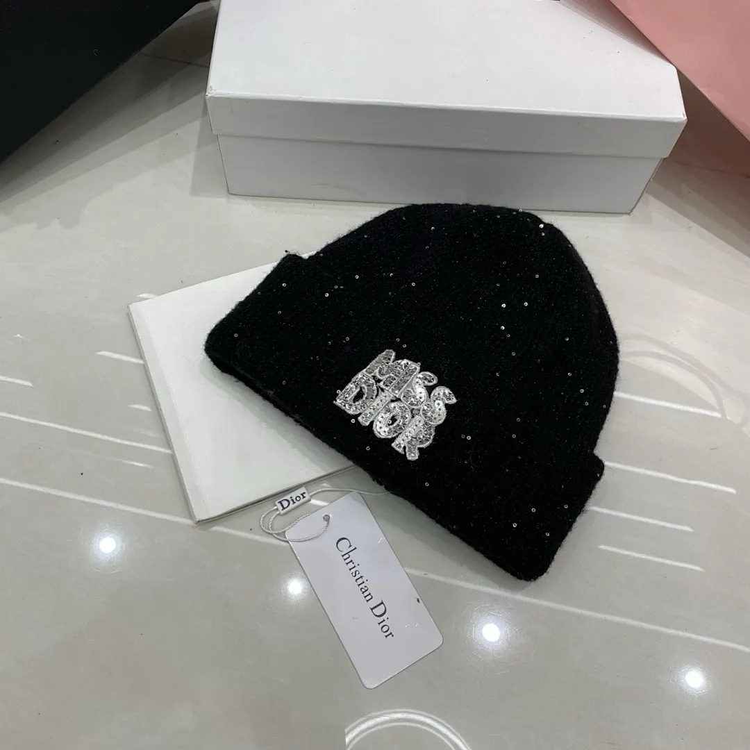 Dior 亮片针织帽