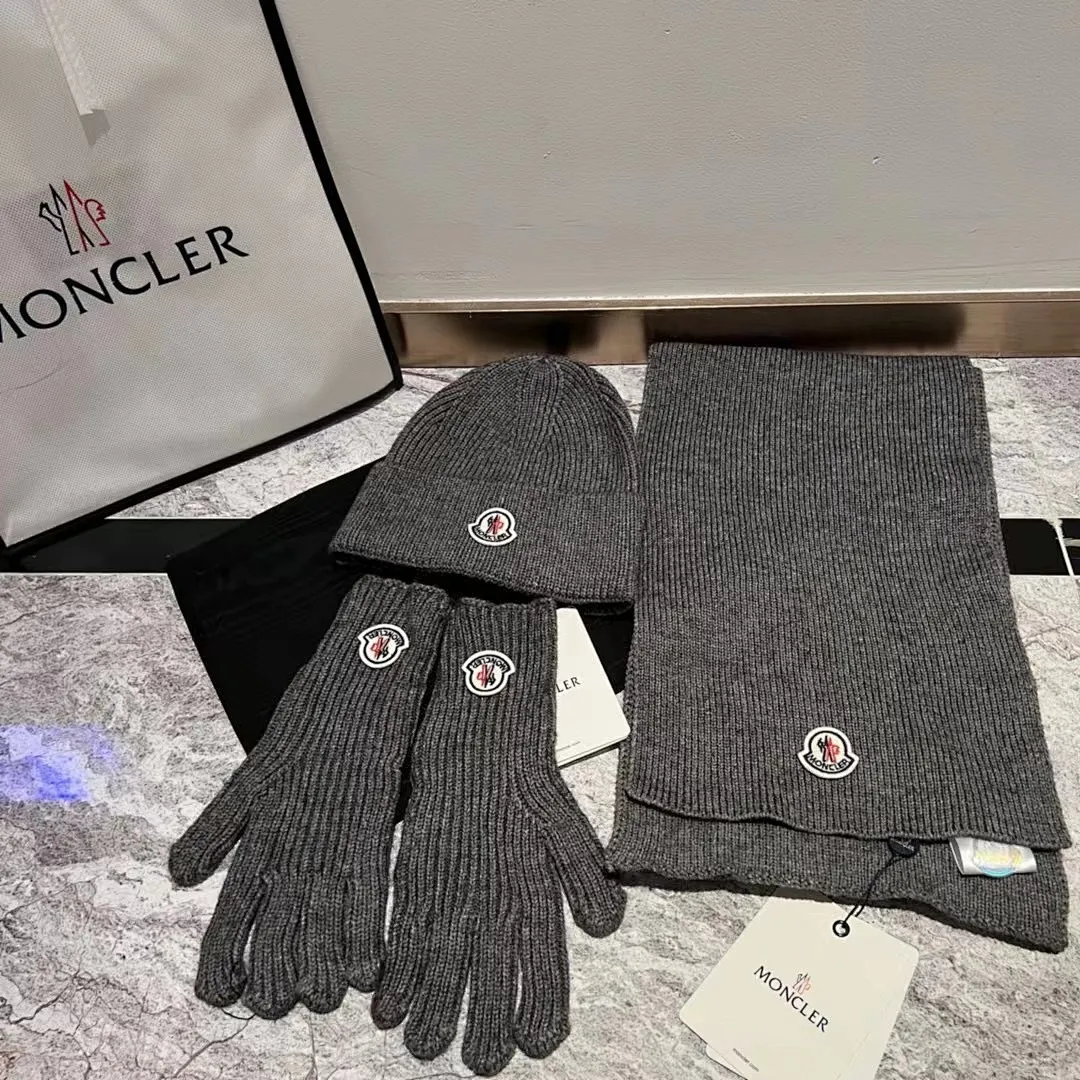Moncler 三件套 羊绒针织帽+围巾🧣+手套🧤