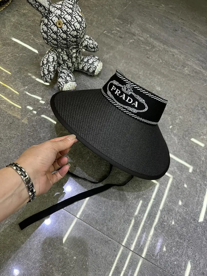 普拉达超大檐空顶帽