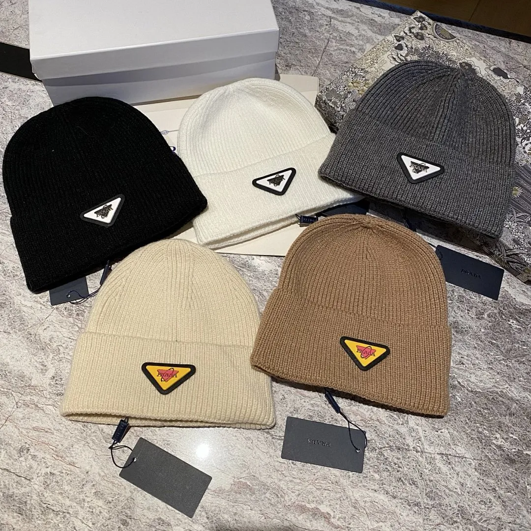 PRADA 羊绒针织帽