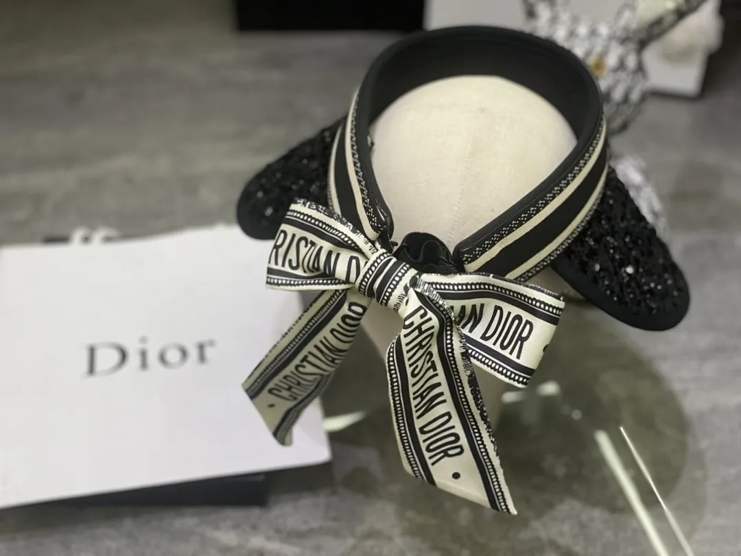 迪奥丝巾蝴蝶结🎀飘带亮片空顶帽