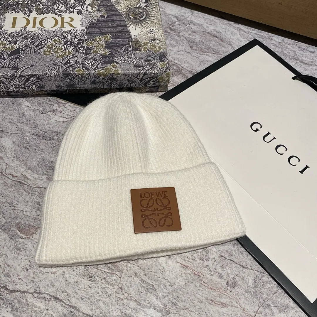 LOEWE 羊绒针织帽1