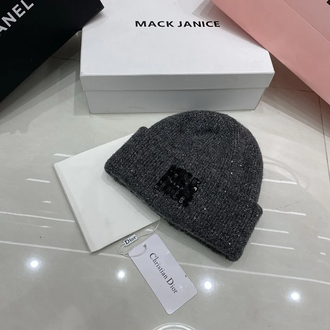 Dior 亮片针织帽