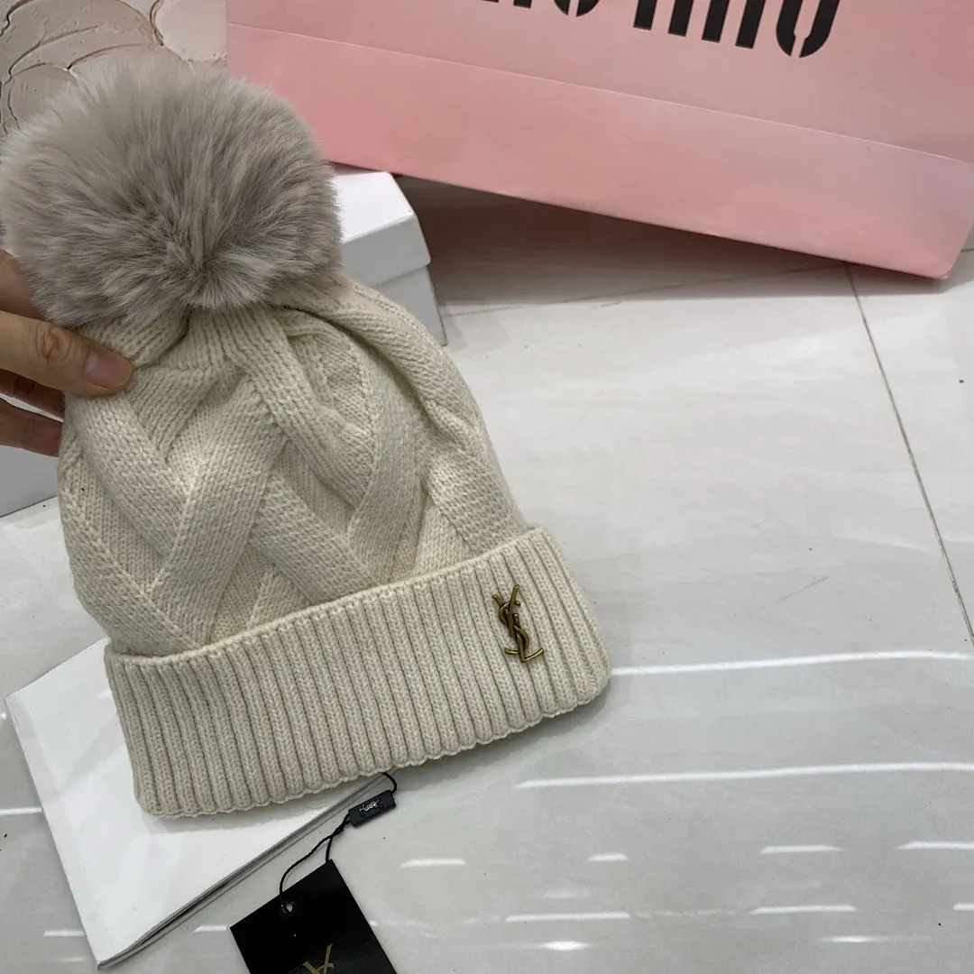YSL 羊绒针织帽