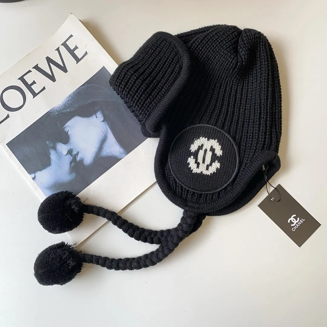 🆕出货出货 ❄️25小香秋冬新款珍珠护耳帽 ✨爆款超级百搭 🔥秋冬必备单品齐色出货 🛒白色 黑色