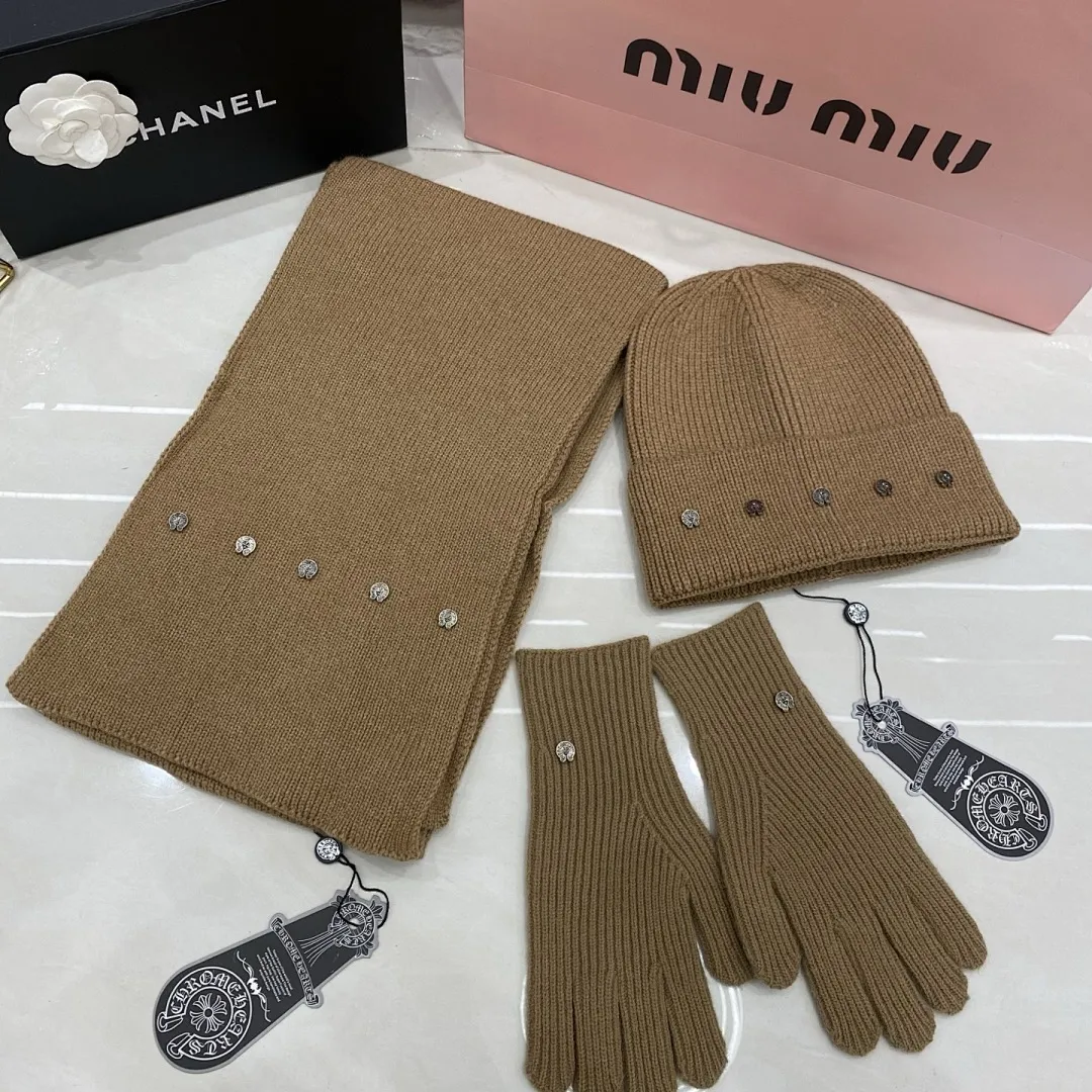 克罗心 三件套 羊绒针织帽+围巾🧣+手套🧤