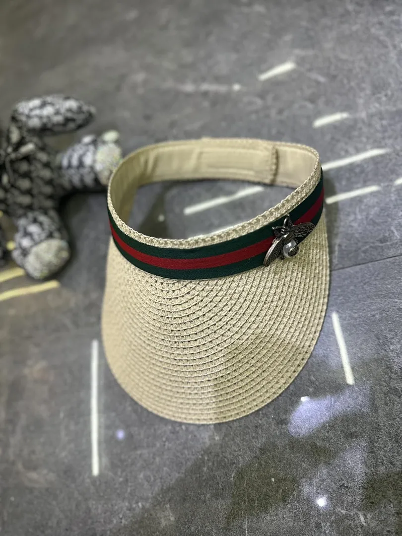 Gucci 爆款蜜蜂🐝空顶帽