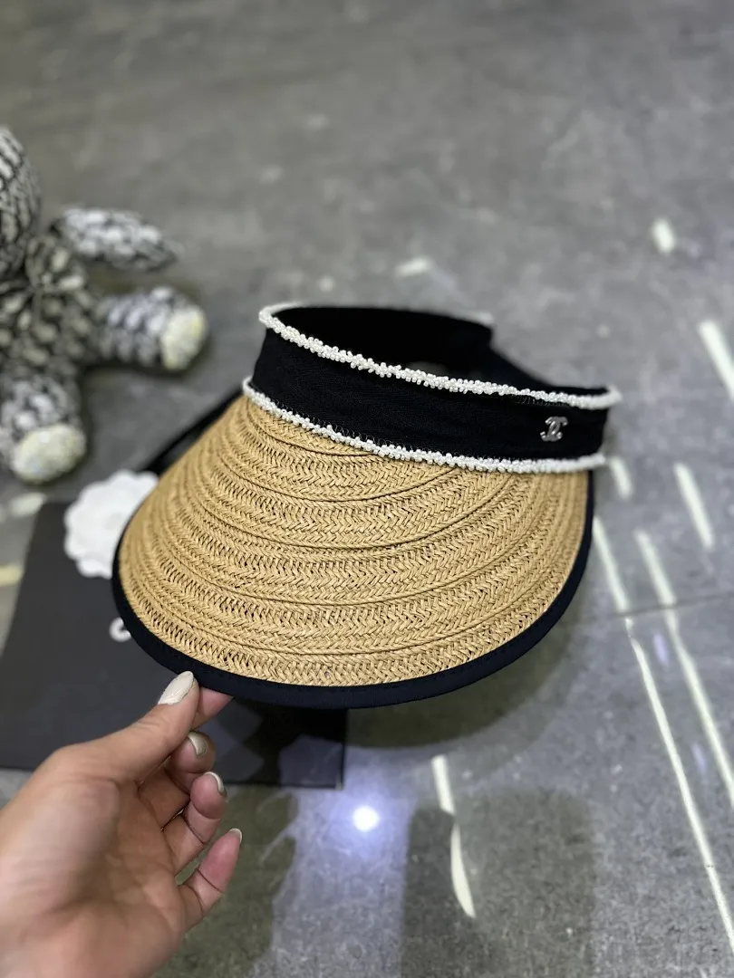香奈儿爆款空顶帽👒👒超大檐黑胶防晒设计.🔥🔥🔥