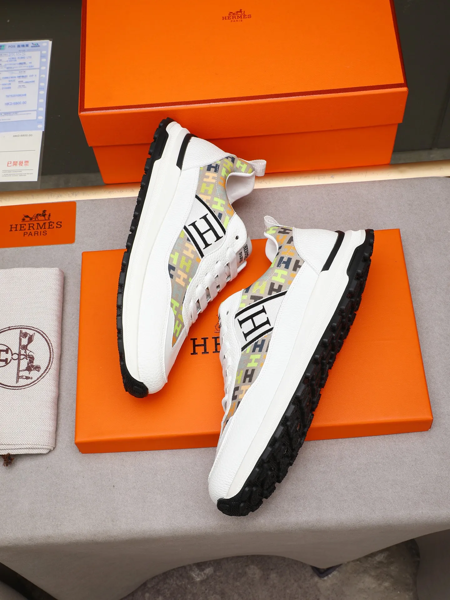 📛📛📛PPP170（Hermes 爱马仕）🆕男士拼色运动鞋，富有质感的小牛皮细节。拼接原版牛皮面，此鞋款从马术世界汲取灵感，融合技术细节和实用功能.透气羊里，原版组合大底，高端品质，各处细节均完美结合！ Size：38-44 （45可定做）