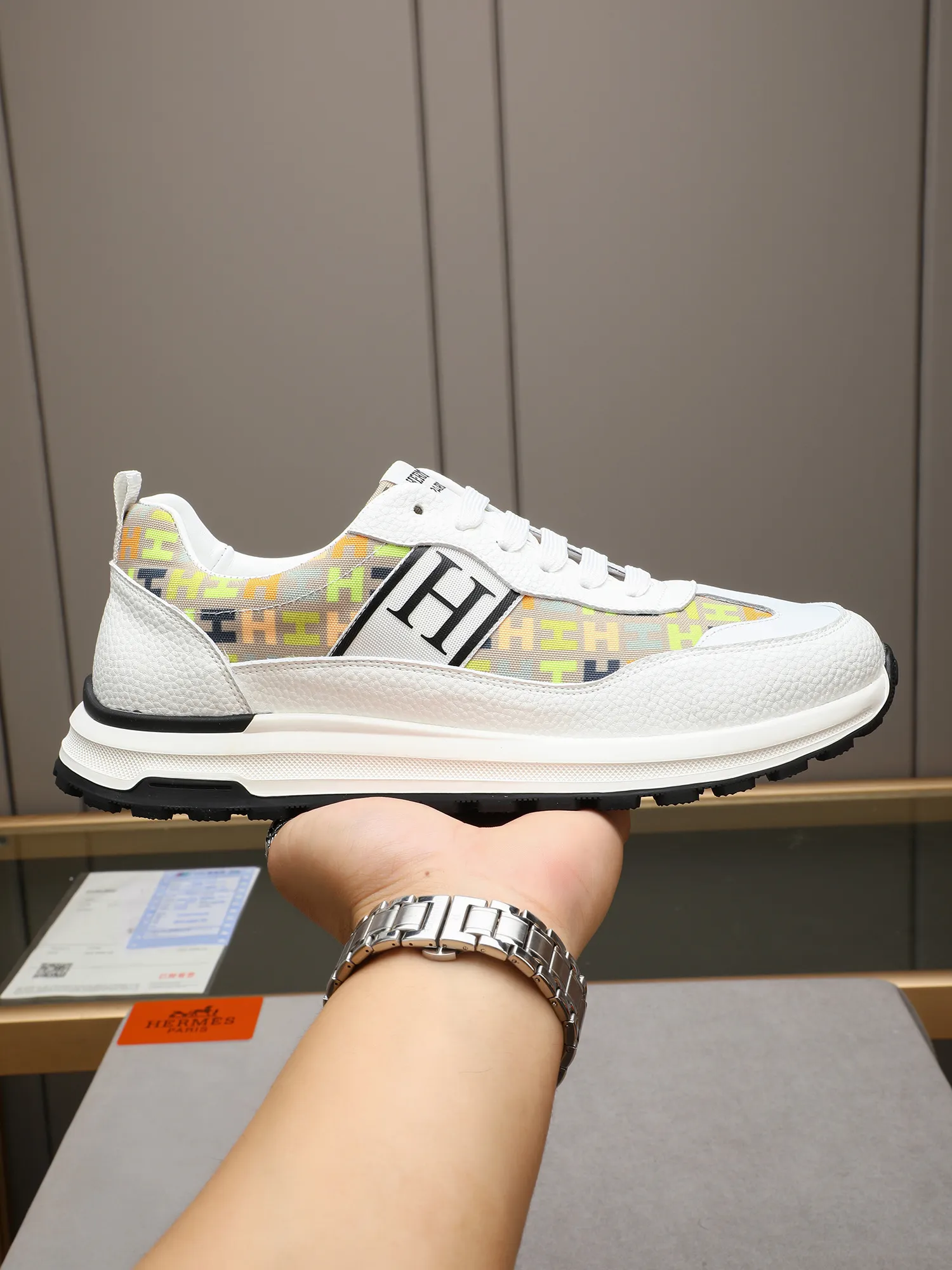 📛📛📛PPP170（Hermes 爱马仕）🆕男士拼色运动鞋，富有质感的小牛皮细节。拼接原版牛皮面，此鞋款从马术世界汲取灵感，融合技术细节和实用功能.透气羊里，原版组合大底，高端品质，各处细节均完美结合！ Size：38-44 （45可定做）