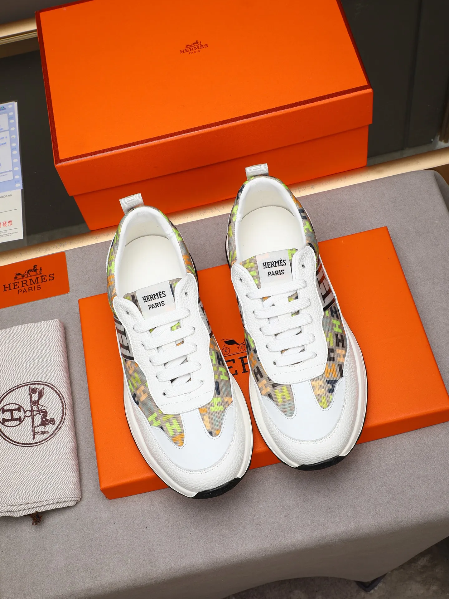 📛📛📛PPP170（Hermes 爱马仕）🆕男士拼色运动鞋，富有质感的小牛皮细节。拼接原版牛皮面，此鞋款从马术世界汲取灵感，融合技术细节和实用功能.透气羊里，原版组合大底，高端品质，各处细节均完美结合！ Size：38-44 （45可定做）