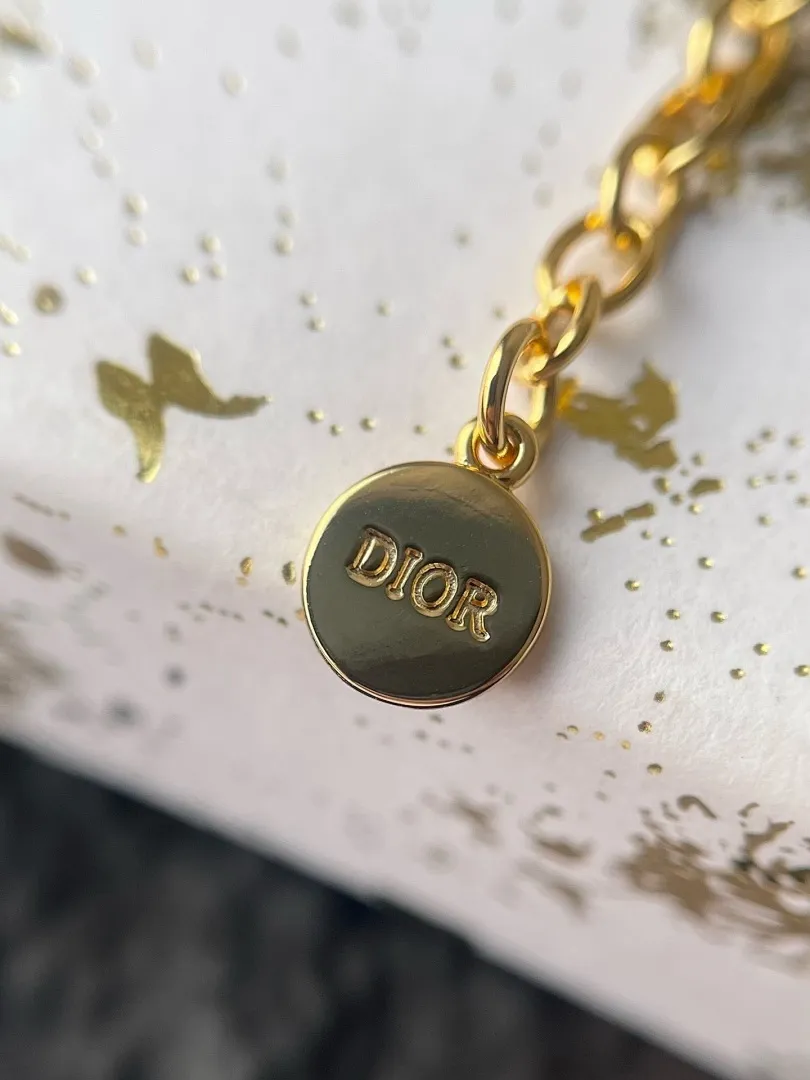DIOR0027