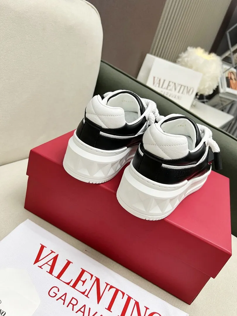 Valentino 0027