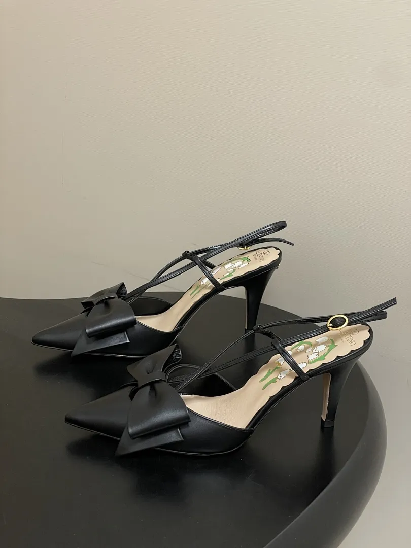 Valentino 043