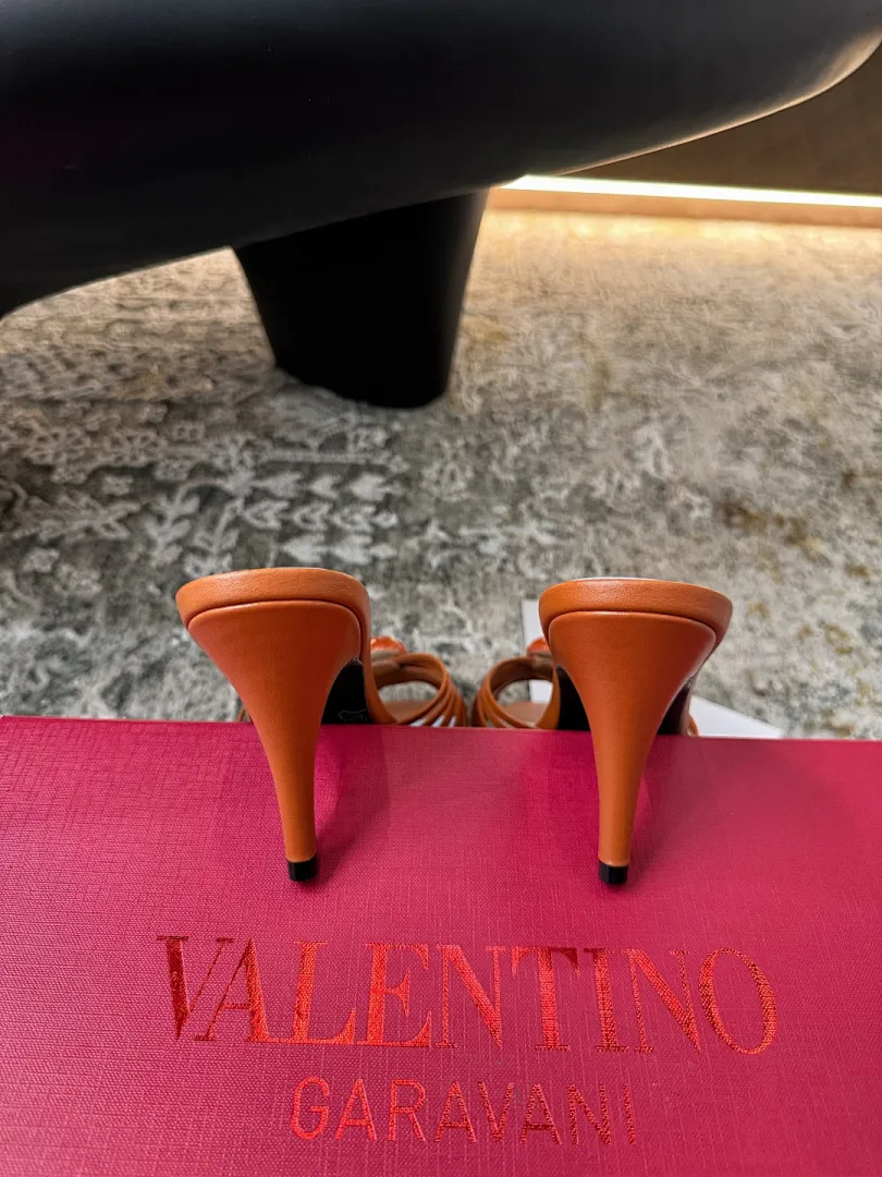 Valentino 0060