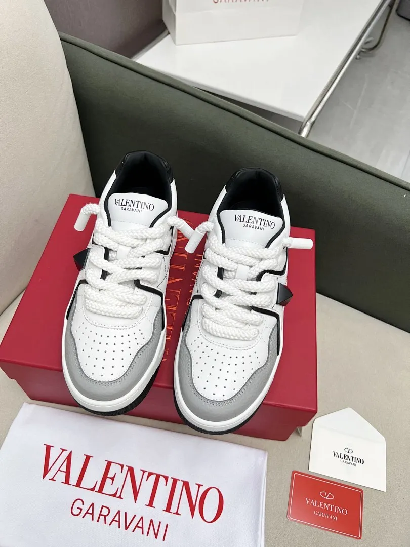 Valentino 0010