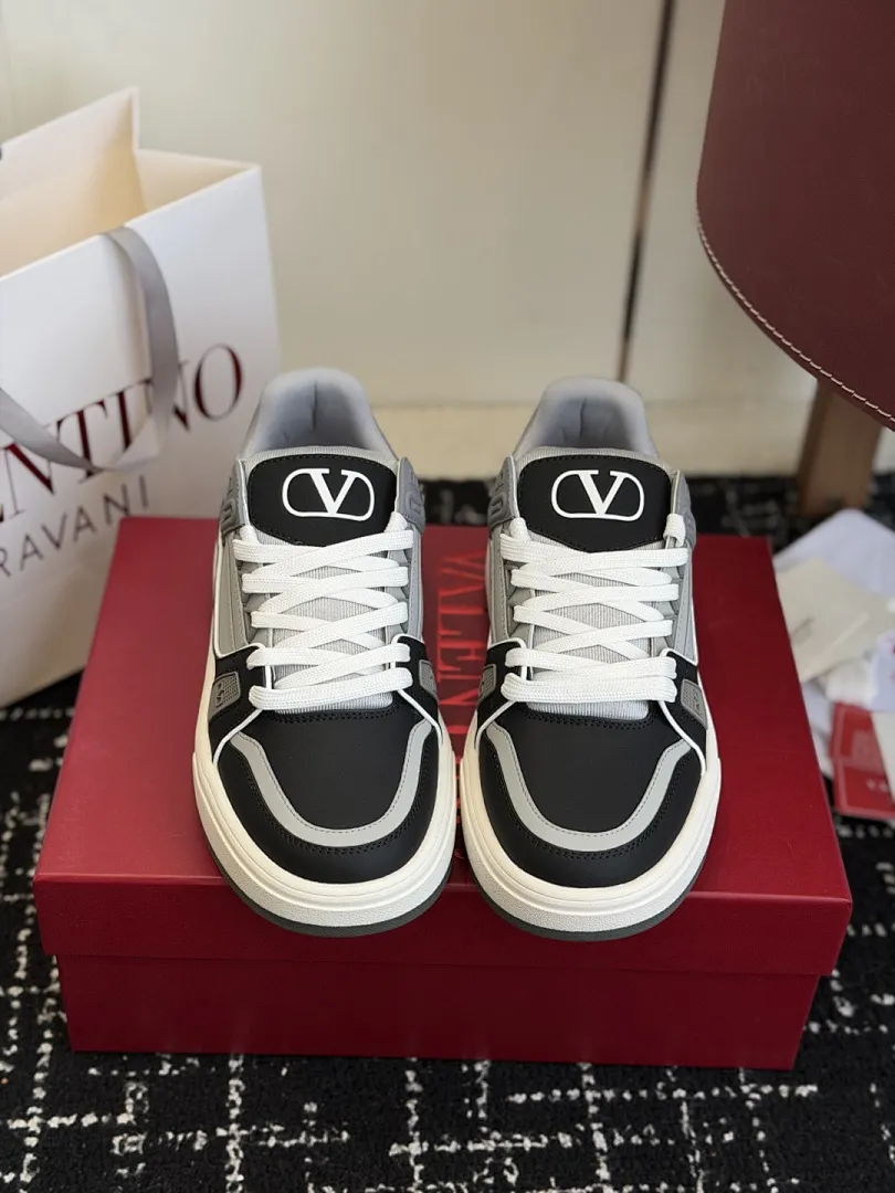 Valentino 0040