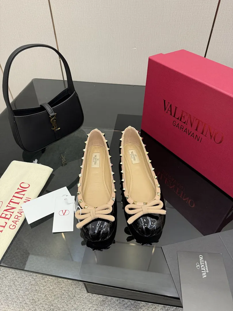 Valentino 048