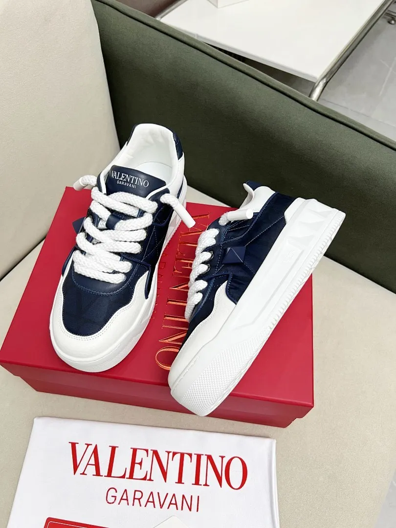 Valentino 0025