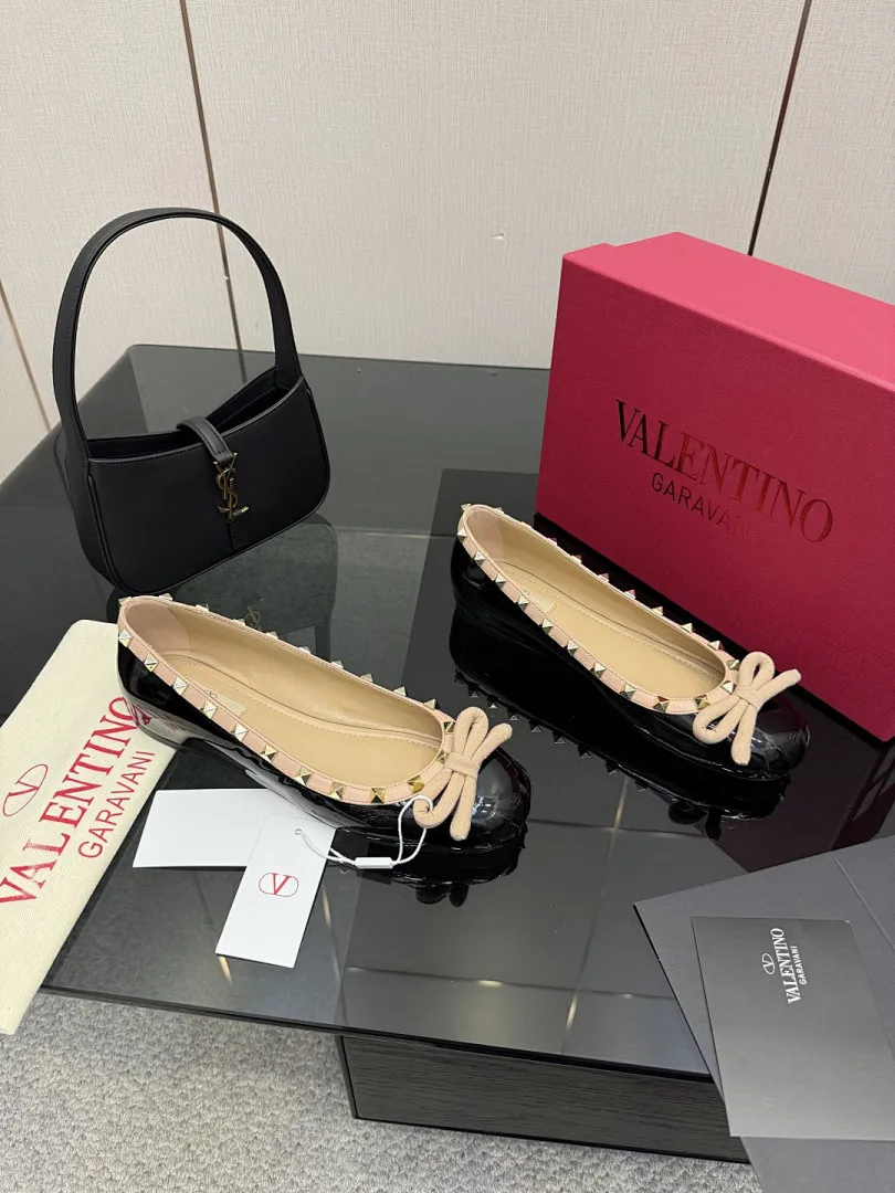 Valentino 048