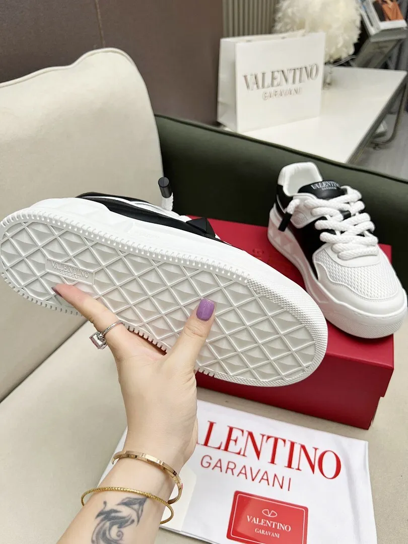 Valentino 0027