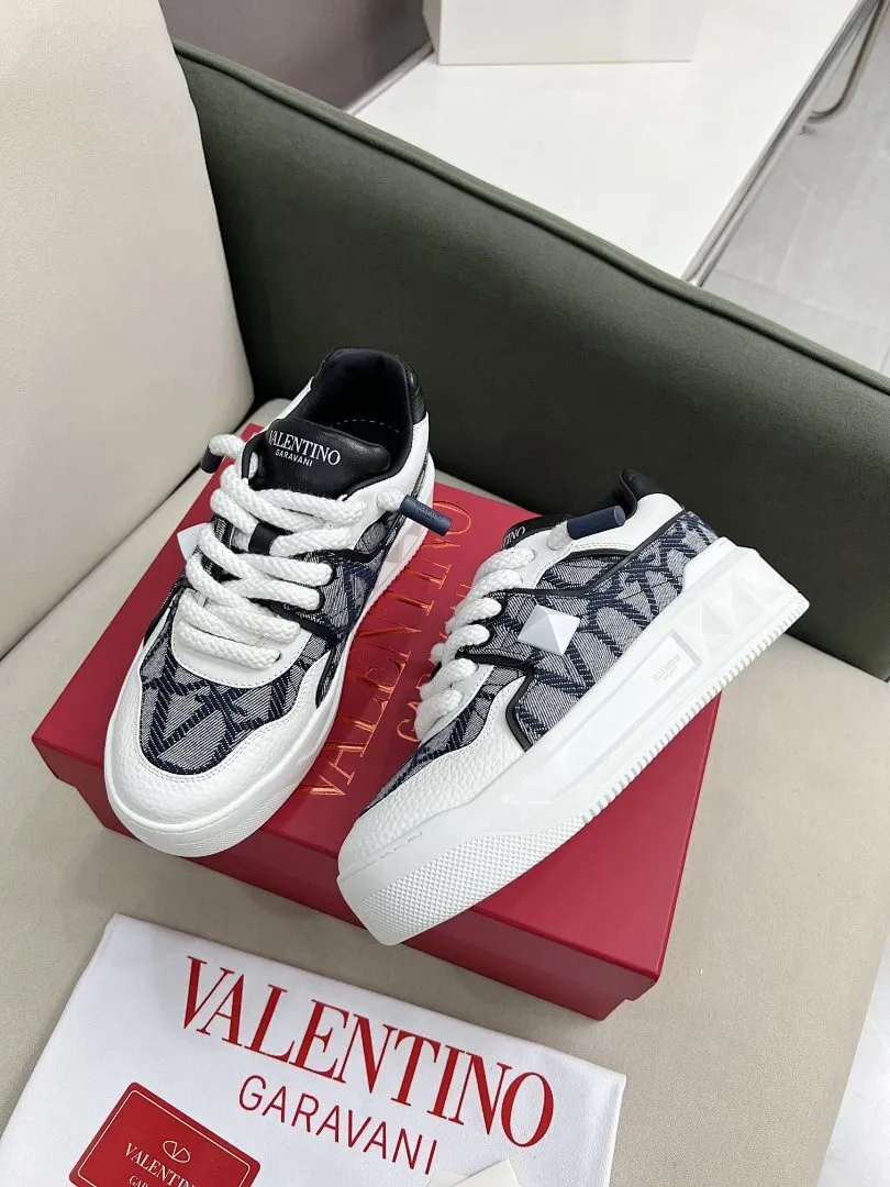 Valentino 0020