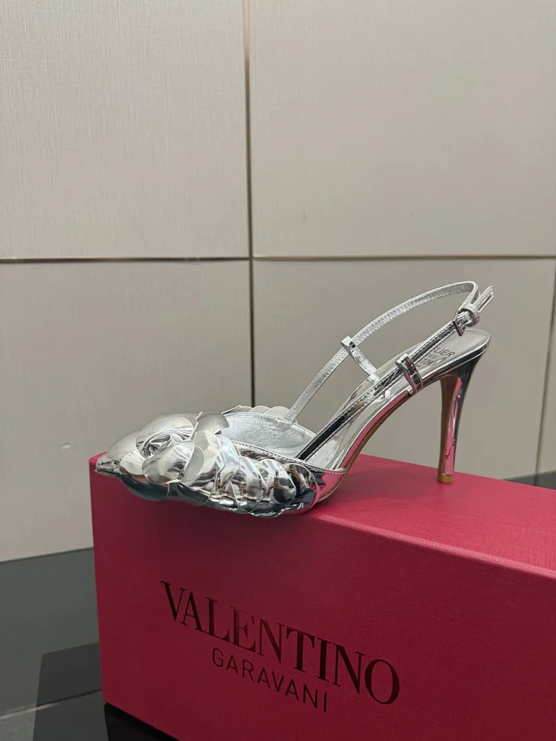 Valentino 050