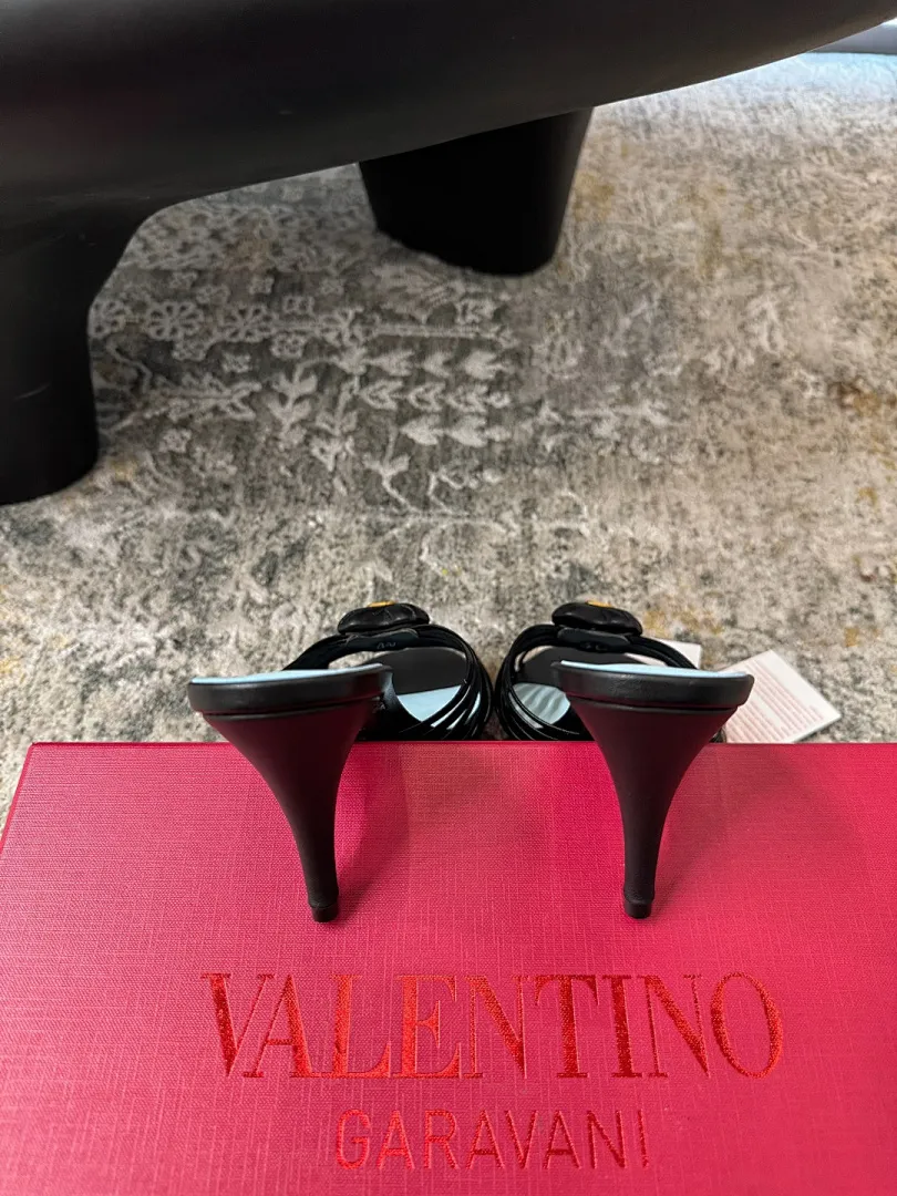 Valentino 0058