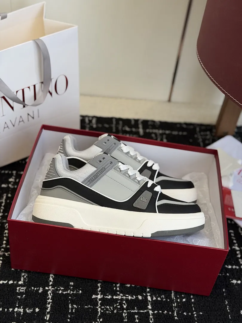Valentino 0040