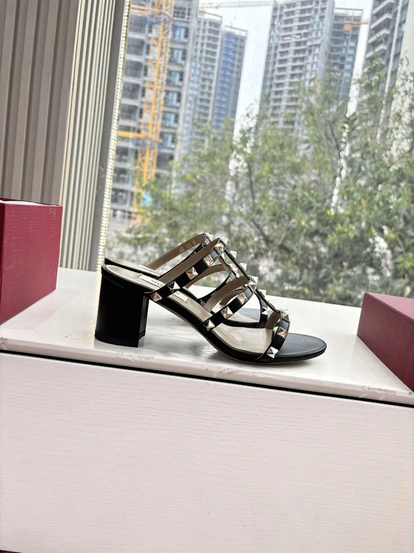 Valentino 0022