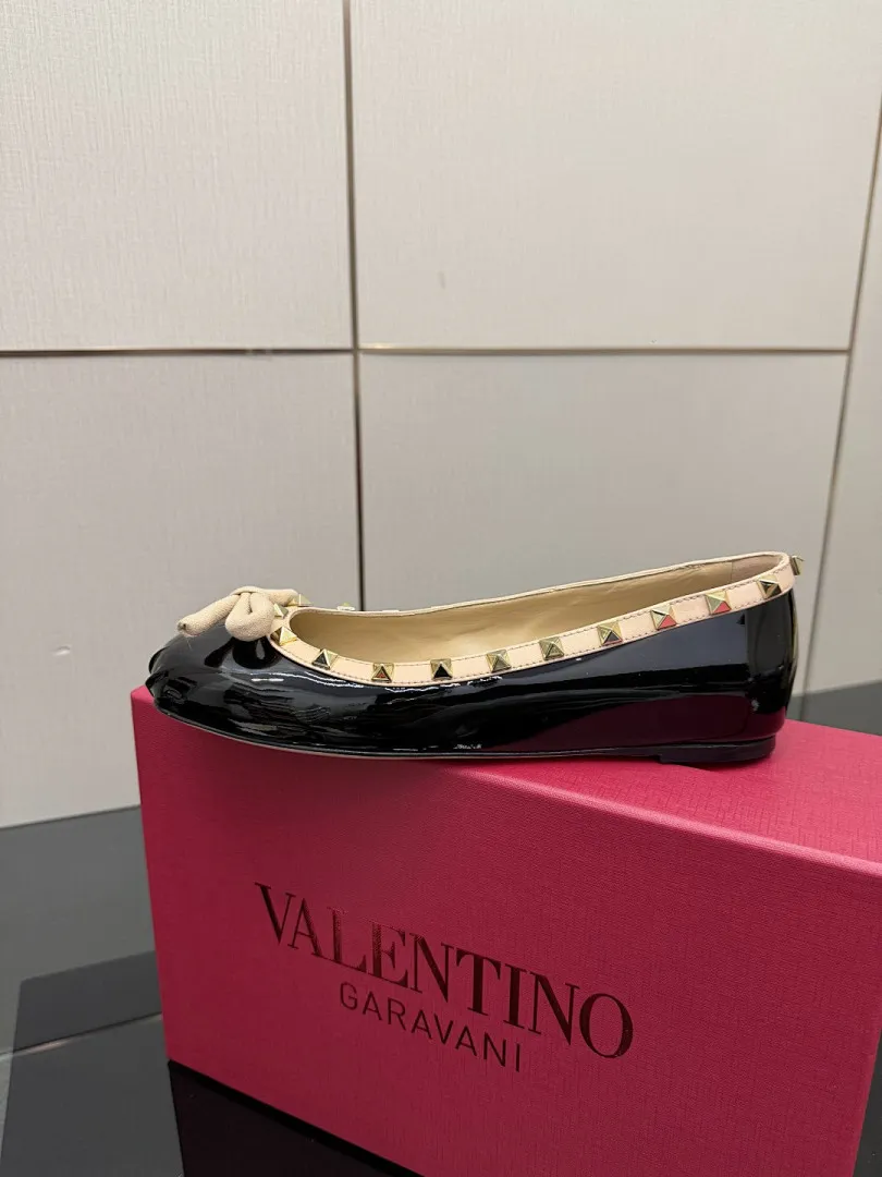 Valentino 048