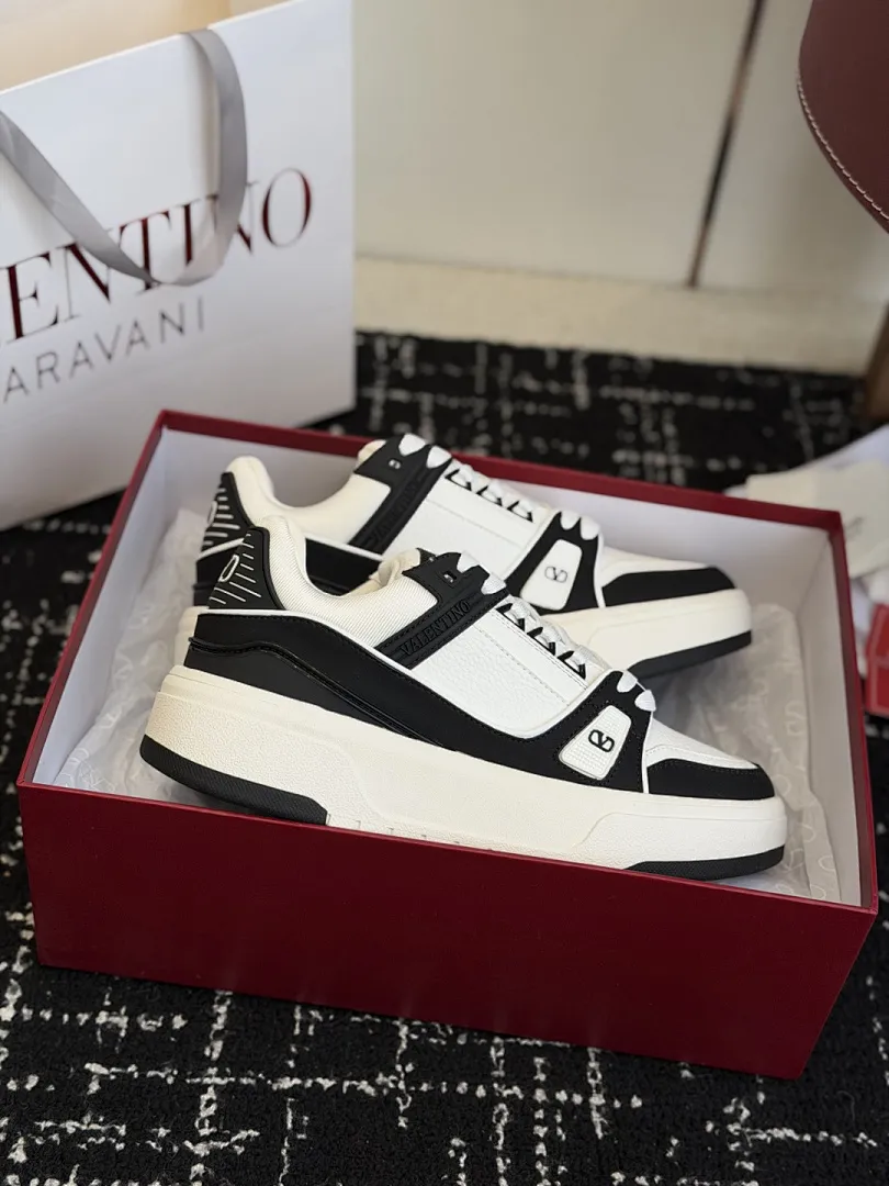 Valentino 0044