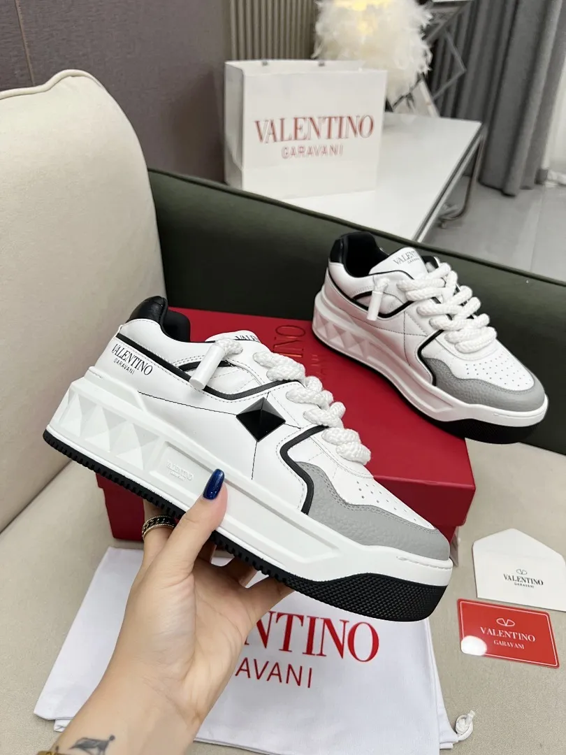 Valentino 0010