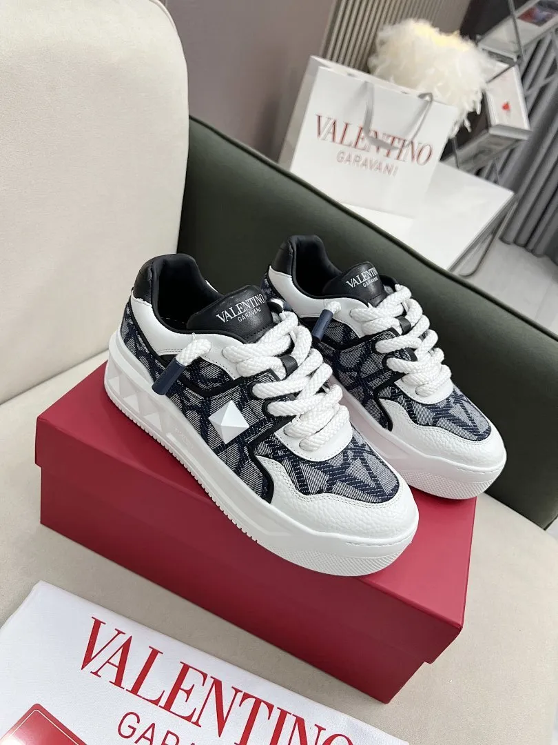 Valentino 0020